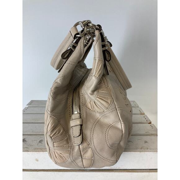 COACH 16504 LARGE SIGNATURE PRINT BONE COLOR SHOULDER BAG - Picture 4 of 16